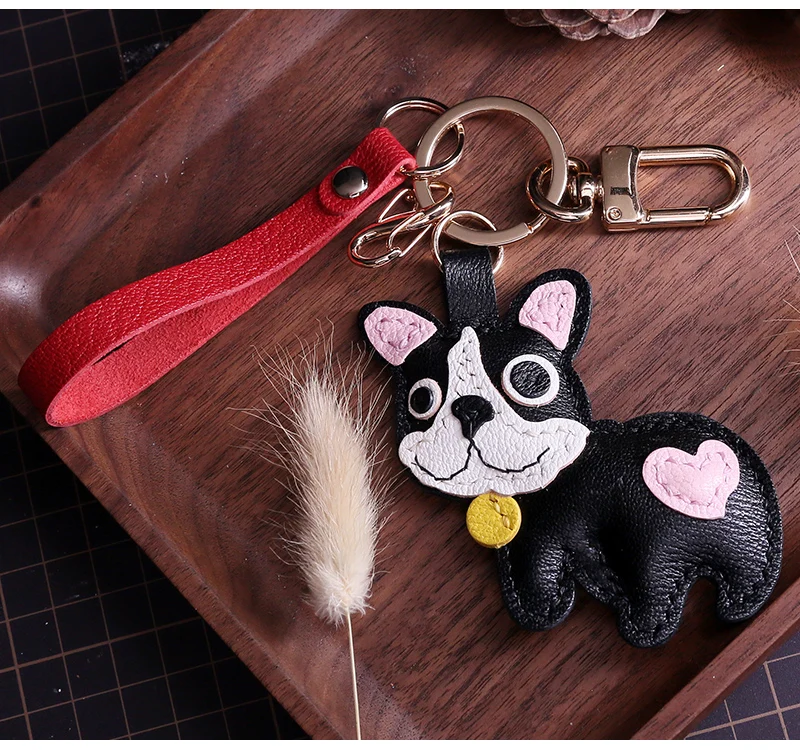 French Bulldog Pendant, French Sheepskin Bag Pendant Phone Pendant Bag, Pure Handmade Genuine Leather Keychain.
French Bulldog Pendant, French Sheepskin Bag Pendant Phone Pendant Bag, Pure Handmade Genuine Leather Keychain.