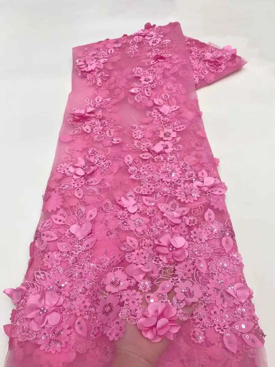 2025 New African French Nigerian High End Lace Fabric With 3D Beads Sequins Mesh for Embroidery Wedding Party Bride Sewing Dress
2025 New African French Nigerian High End Lace Fabric With 3D Beads Sequins Mesh for Embroidery Wedding Party Bride Sewing Dress