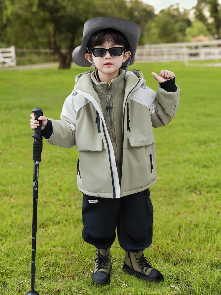 Thiened Cotton Jaet for Boys Autumn Winter Tee-in-One Fce Lined Coat Warmth Youth Faion Long Sve Zipper Closure
Thiened Cotton Jaet for Boys Autumn Winter Tee-in-One Fce Lined Coat Warmth Youth Faion Long Sve Zipper Closure