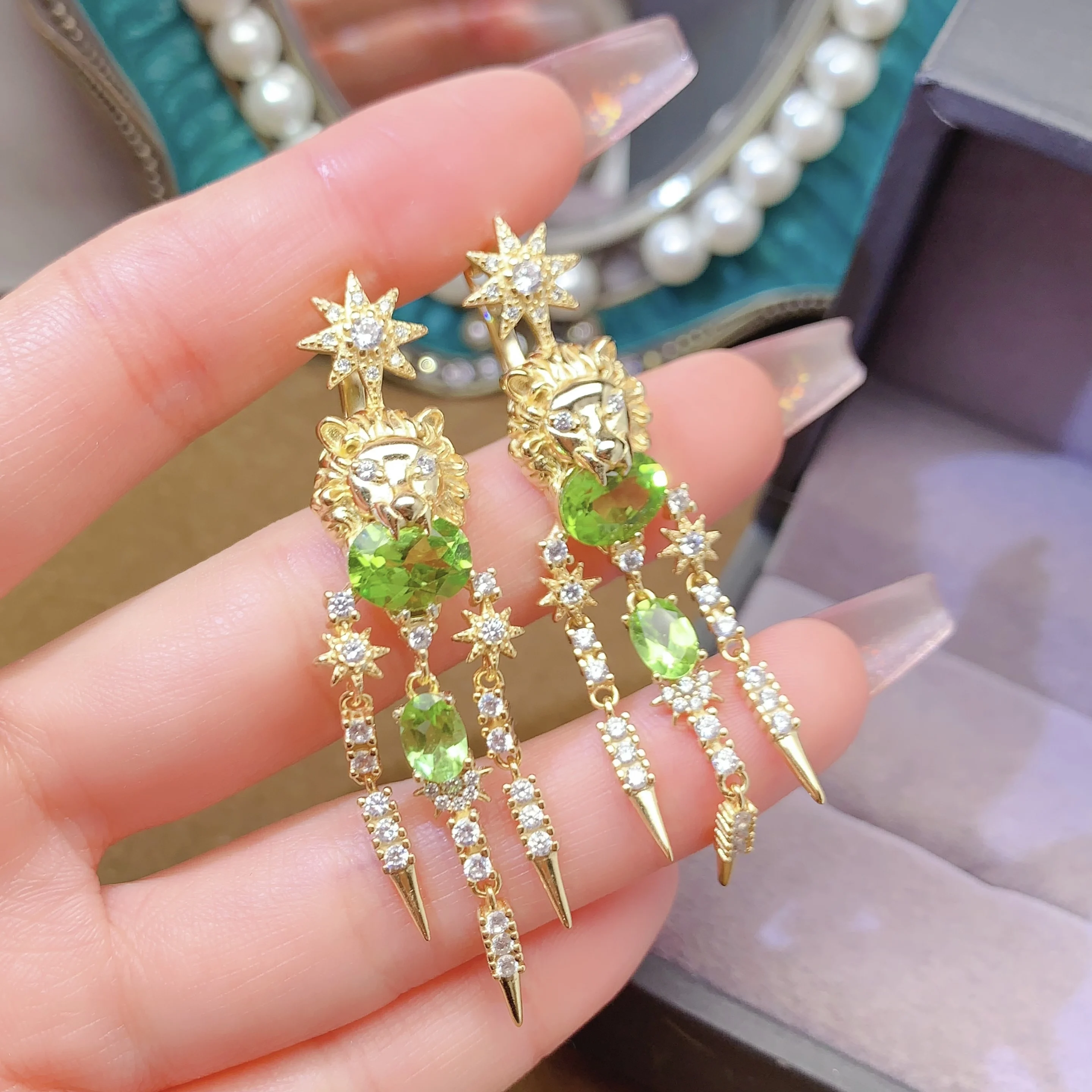 FS Natural Olivine Earrings S925 Sterling Silver Fashion Charm Weddings Fine Jewelry for Women Certificate MeiBaPJ Gift
FS Natural Olivine Earrings S925 Sterling Silver Fashion Charm Weddings Fine Jewelry for Women Certificate MeiBaPJ Gift