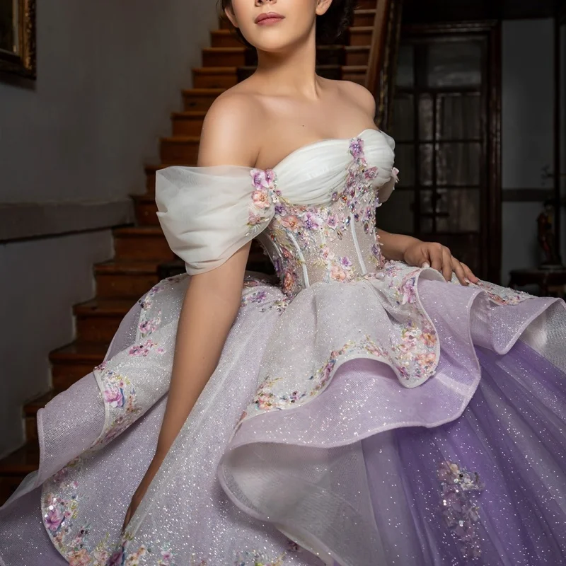 Customized Shiny Purple Quinceanera Dresses Off the Shoulder sequin applique layering Long tail 3D flower Vestido 15 Quinceanera
Customized Shiny Purple Quinceanera Dresses Off the Shoulder sequin applique layering Long tail 3D flower Vestido 15 Quinceanera