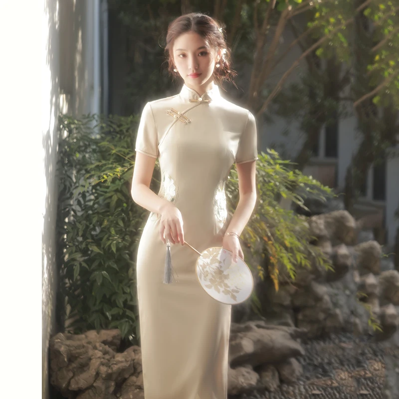 Ele Young Women's Embroidered Long Sle Retro Chinese Faion High Collar ort Sve Daily Wear High Slit
Ele Young Women's Embroidered Long Sle Retro Chinese Faion High Collar ort Sve Daily Wear High Slit