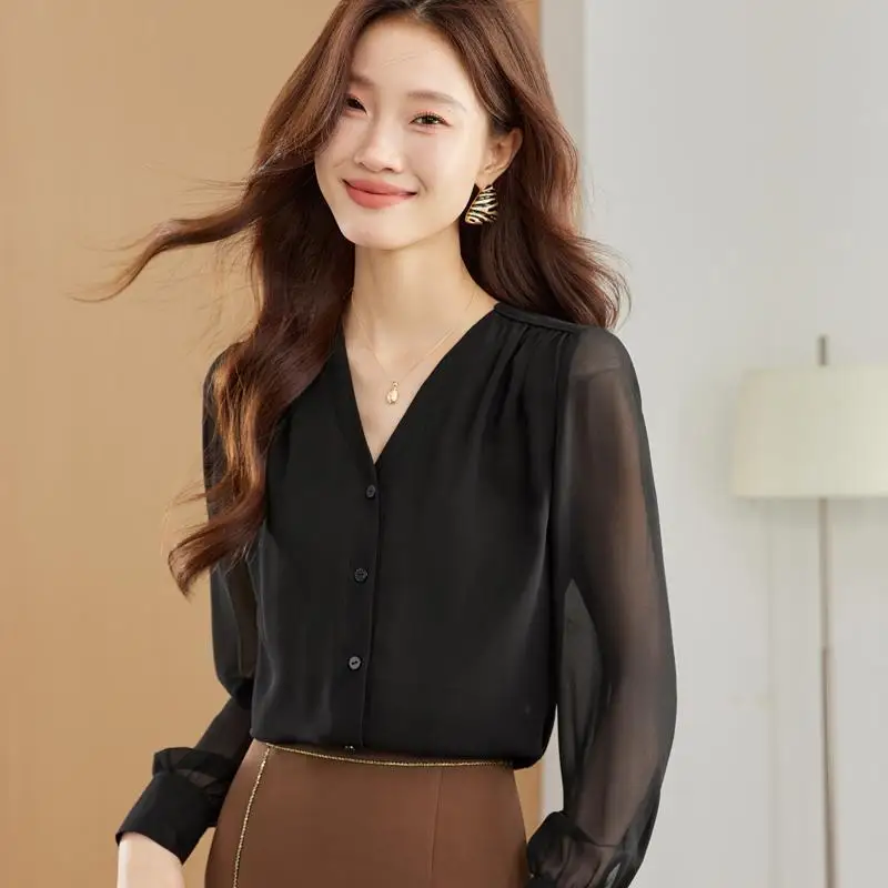 Black Loose Women's Shirt and Blouse Vintage Clothing Sales Cute Elegant Novelty 2025 Youth Promotion Luxury V Neck Female Tops
Black Loose Women's Shirt and Blouse Vintage Clothing Sales Cute Elegant Novelty 2025 Youth Promotion Luxury V Neck Female Tops