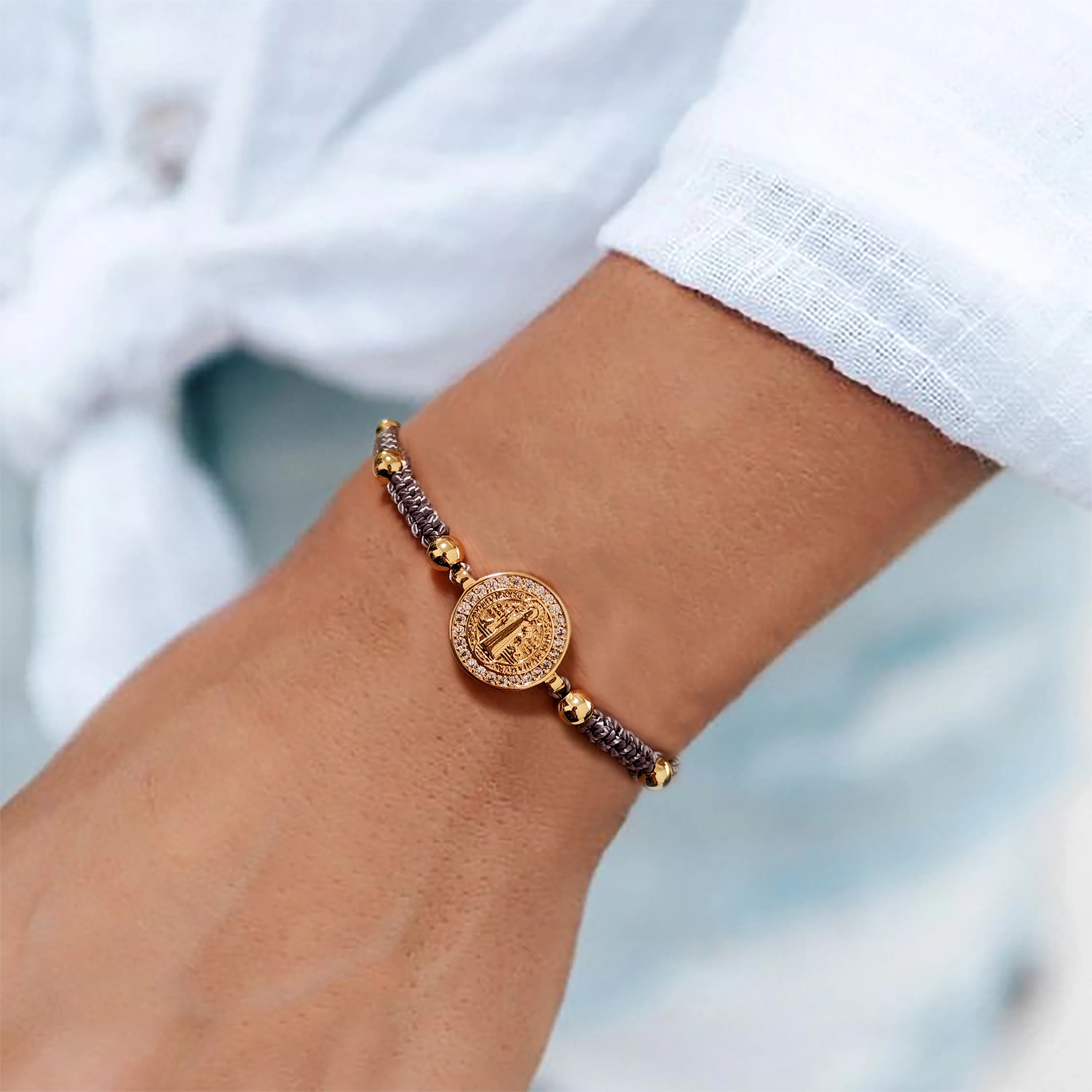 KKBEAD Jesus Charm Bracelet Handmade Braided Adjustable Rope Jewelry Gift for Friends Couple Fashion Bracelets for Women
KKBEAD Jesus Charm Bracelet Handmade Braided Adjustable Rope Jewelry Gift for Friends Couple Fashion Bracelets for Women