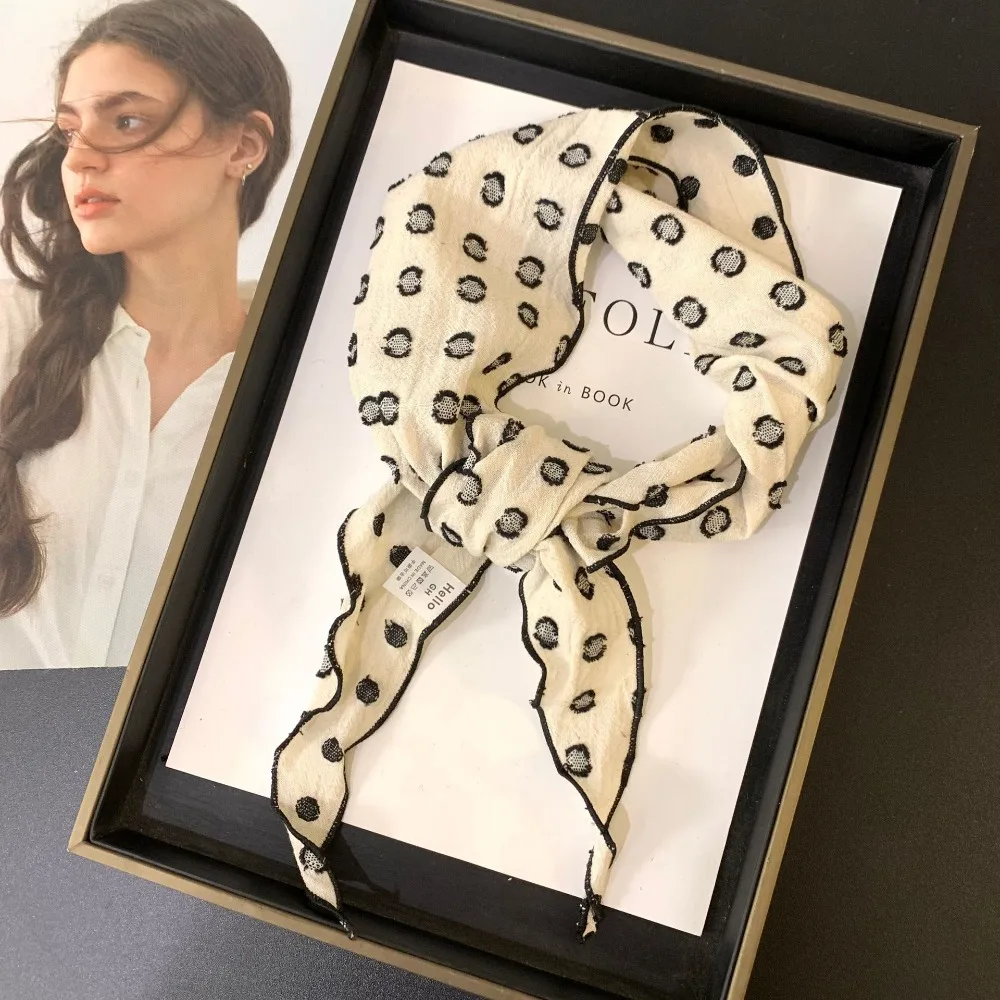 Exquisite Sweet Snow Flower Scarves Korean Style Soft Cotton Linen Headscarf Neck Wrap Headkerchief Triangle Hijab Scarf Man
Exquisite Sweet Snow Flower Scarves Korean Style Soft Cotton Linen Headscarf Neck Wrap Headkerchief Triangle Hijab Scarf Man