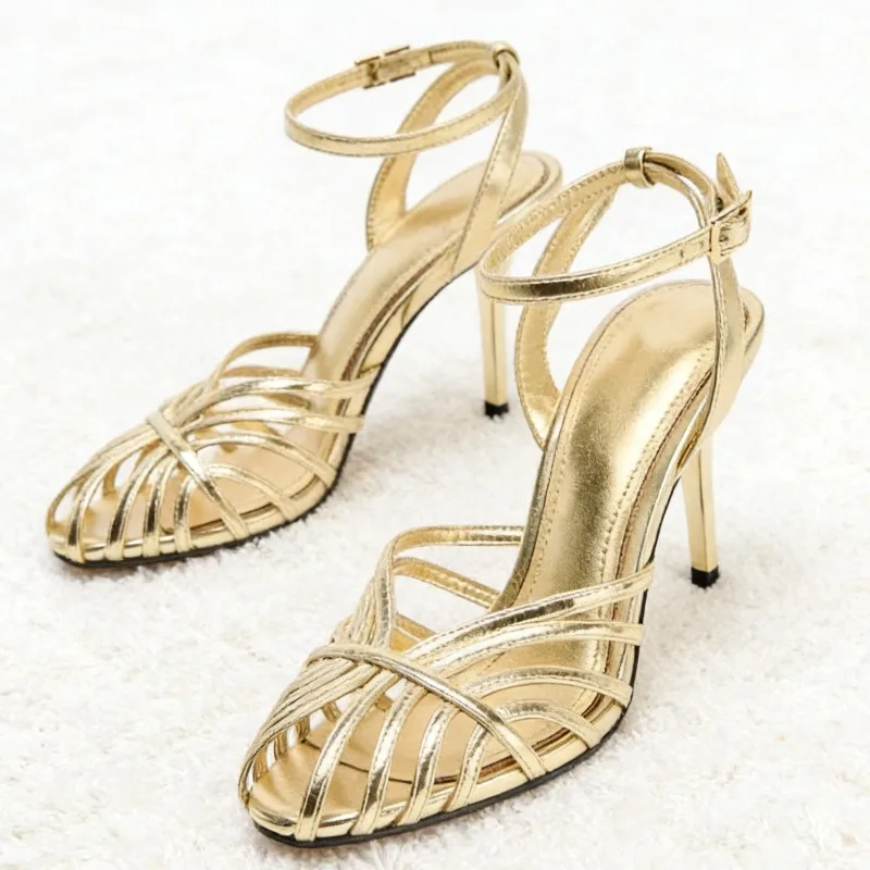 Сексуальные золотые полые сандалии на высоком каблуке с узким ремешком, женские модные дизайнерские туфли на тонком каблуке с ремешком на щиколотке и пряжкой, элегантные туфли для ужина
Сексуальные золотые полые сандалии на высоком каблуке с узким ремешком, женские модные дизайнерские туфли на тонком каблуке с ремешком на щиколотке и пряжкой, элегантные туфли для ужина