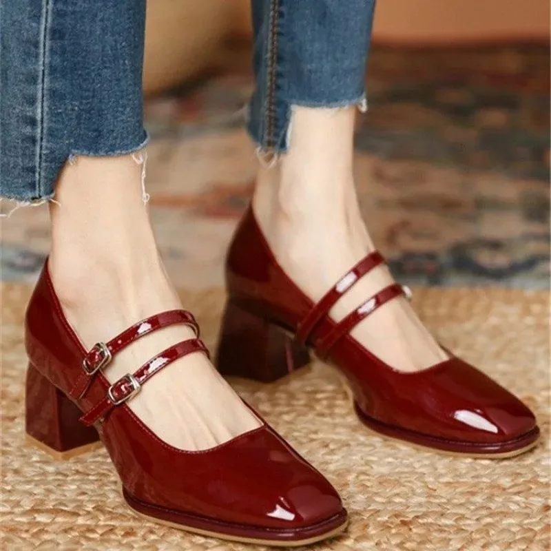 Fashion Women's Shoes Quality Patent Leather Thick Heel Shallow Mouth Single Shoes Mary Jane Shoes Square Toe Design Dress Pumps
Fashion Women's Shoes Quality Patent Leather Thick Heel Shallow Mouth Single Shoes Mary Jane Shoes Square Toe Design Dress Pumps
