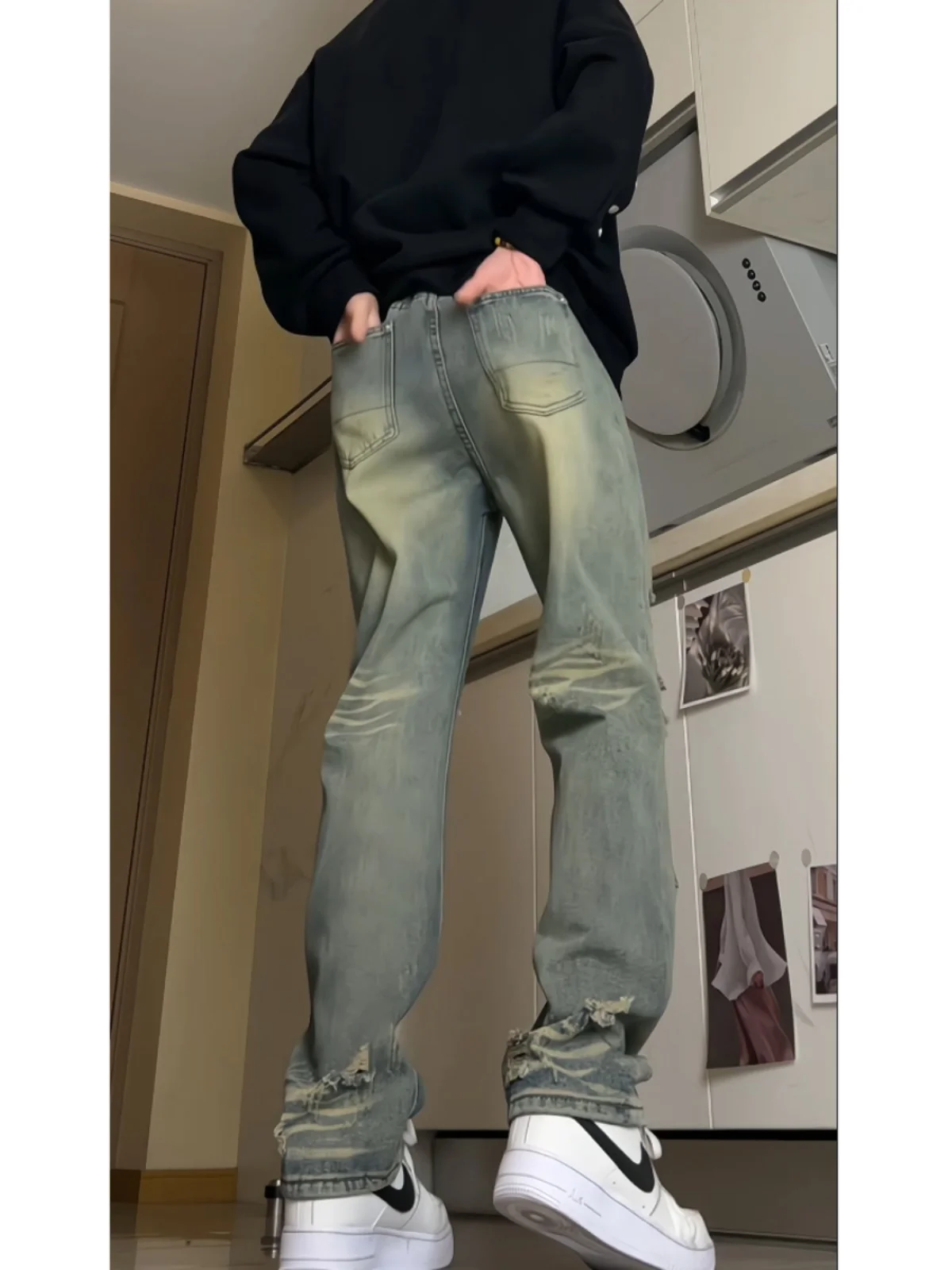 Мужские джинсы в стиле ретро, цвета грязи, с рваными элементами, осенне-зимние, зауженные, слегка расклешенные, с широкими штанинами, низкой посадкой, на молнии
Мужские джинсы в стиле ретро, цвета грязи, с рваными элементами, осенне-зимние, зауженные, слегка расклешенные, с широкими штанинами, низкой посадкой, на молнии