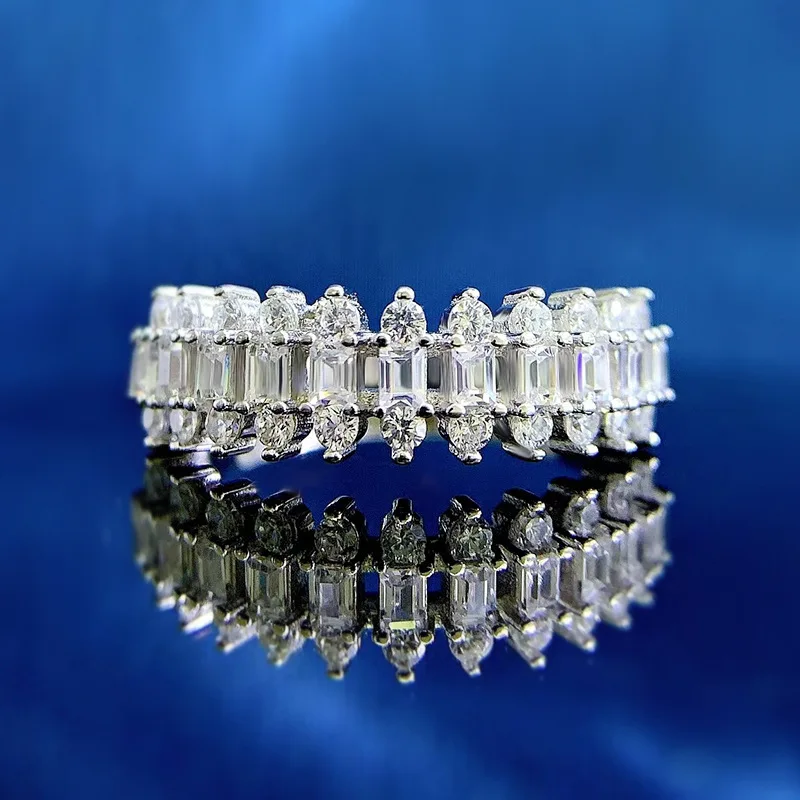 New European and American Ring Queen's Crown Design Simple and Personalized Thin Fold Ring Fashion Trend
New European and American Ring Queen's Crown Design Simple and Personalized Thin Fold Ring Fashion Trend