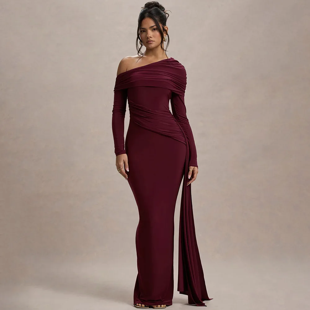 American women's dress new diagonal collar long-sleeved dress, fashionable temperament sexy tight pleated high waist dress
American women's dress new diagonal collar long-sleeved dress, fashionable temperament sexy tight pleated high waist dress