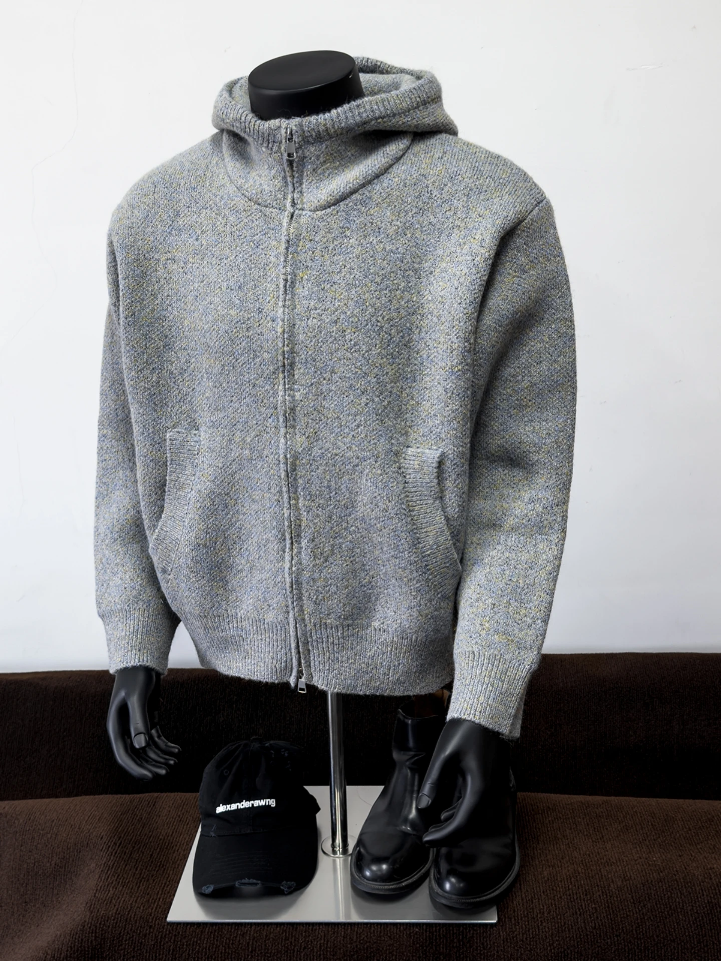 Мужской вязаный кардиган-свитер на молнии в американском ретро-стиле, осенне-зимний, новый, в стиле High Street, свободный, с капюшоном
Мужской вязаный кардиган-свитер на молнии в американском ретро-стиле, осенне-зимний, новый, в стиле High Street, свободный, с капюшоном