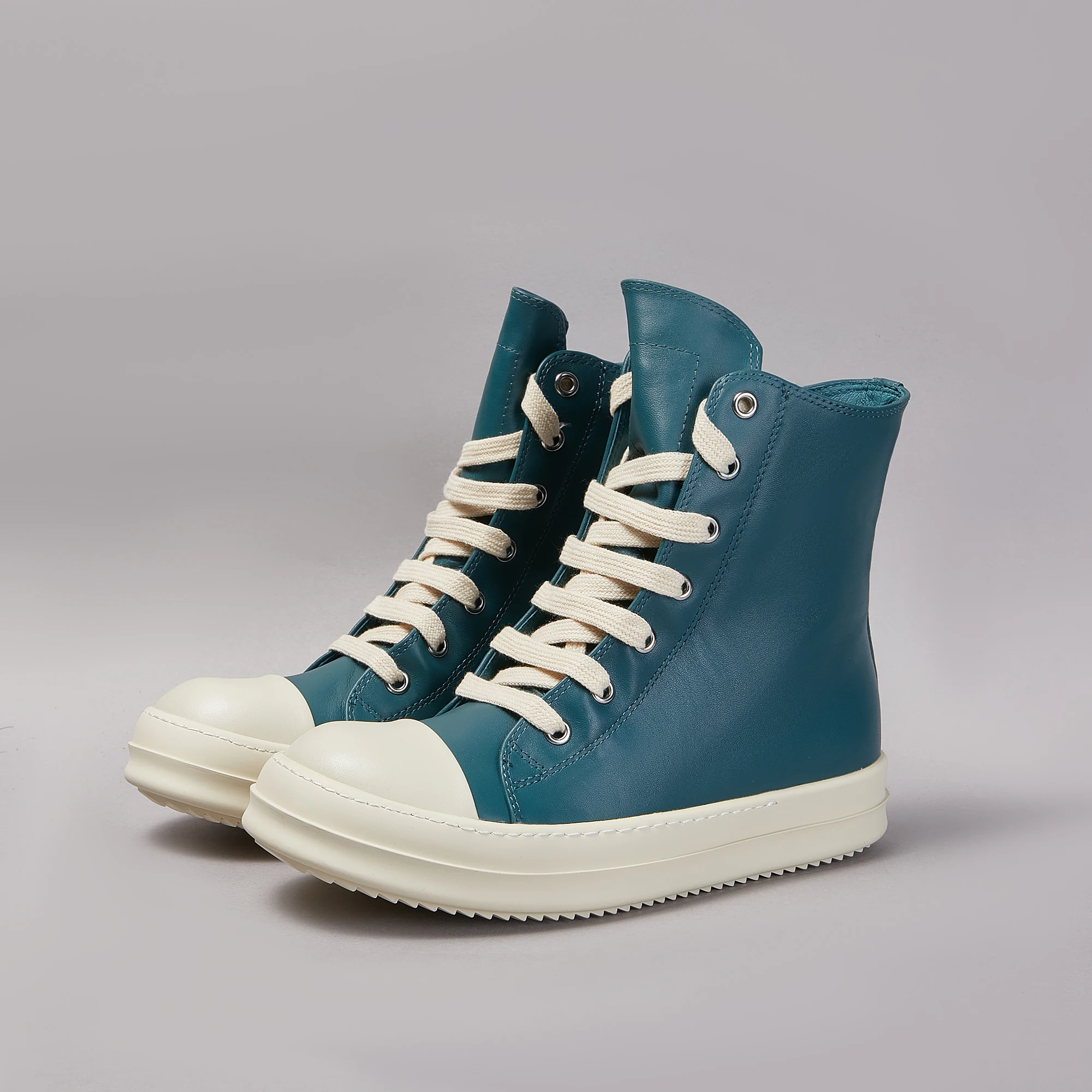 Casual Shoes, Boots, Sports, High-Quality Versatile Men's Women's New Fashion,Wear-Resistant,Classic Designer Soft Leather Shoes
Casual Shoes, Boots, Sports, High-Quality Versatile Men's Women's New Fashion,Wear-Resistant,Classic Designer Soft Leather Shoes