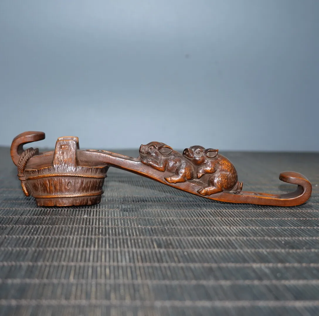 Old Collection of Boxwood Carved Zodiac Pole Pig Home Ornaments Nice Art Work
Old Collection of Boxwood Carved Zodiac Pole Pig Home Ornaments Nice Art Work