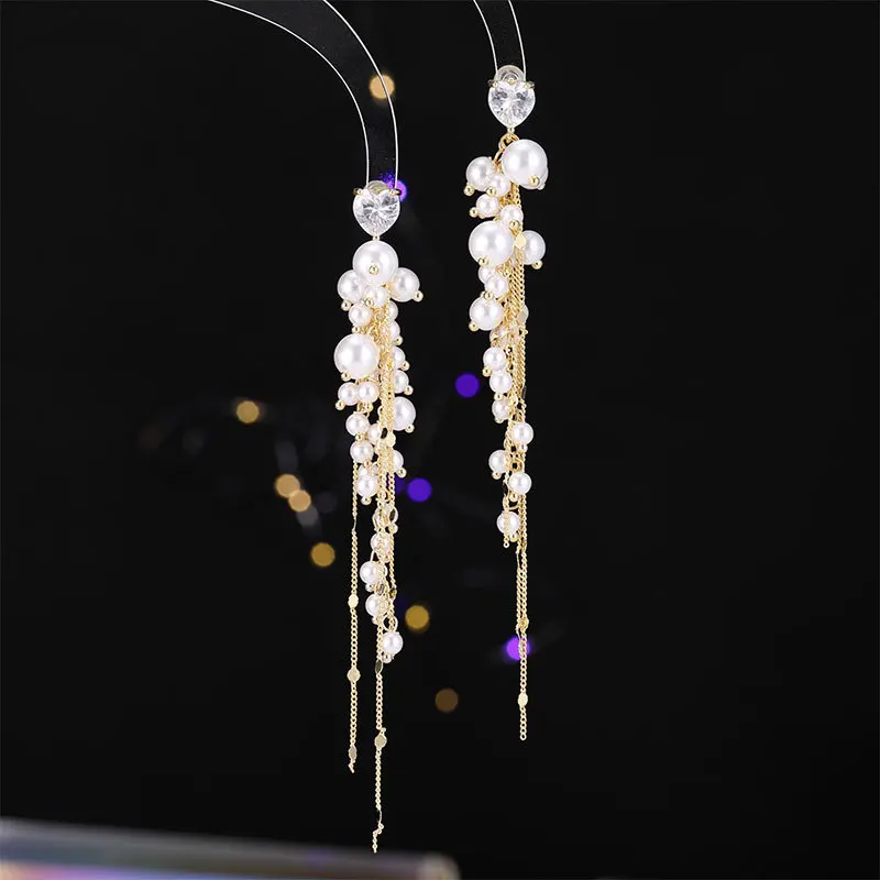High-end Luxury Elegant Atmosphere Tassel Pearl S925 Silver Needle Drop Grape Cluster Long Earrings for Women
High-end Luxury Elegant Atmosphere Tassel Pearl S925 Silver Needle Drop Grape Cluster Long Earrings for Women