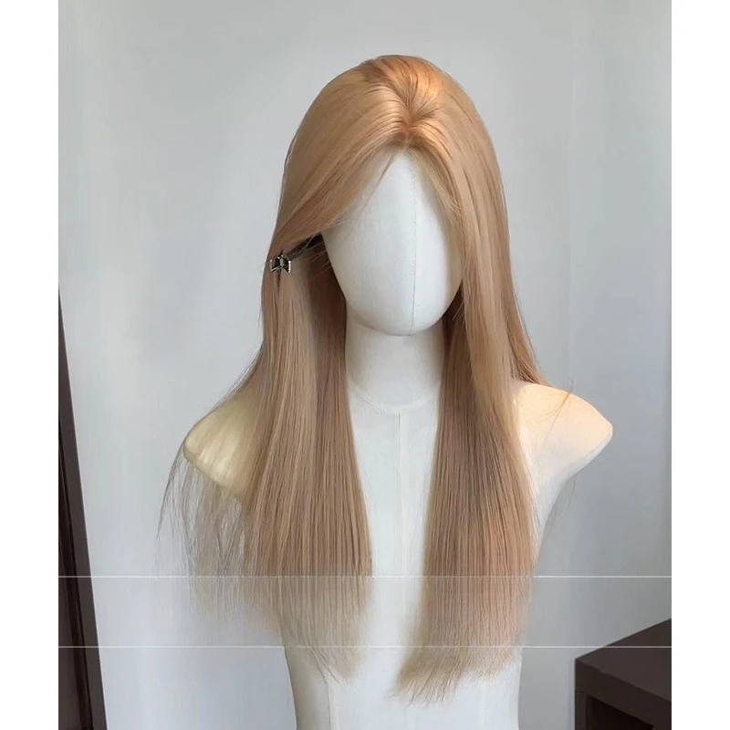 Female long straight hair mid-section natural bangs Korean girl group sweet and realistic fashion simulation wig
Female long straight hair mid-section natural bangs Korean girl group sweet and realistic fashion simulation wig