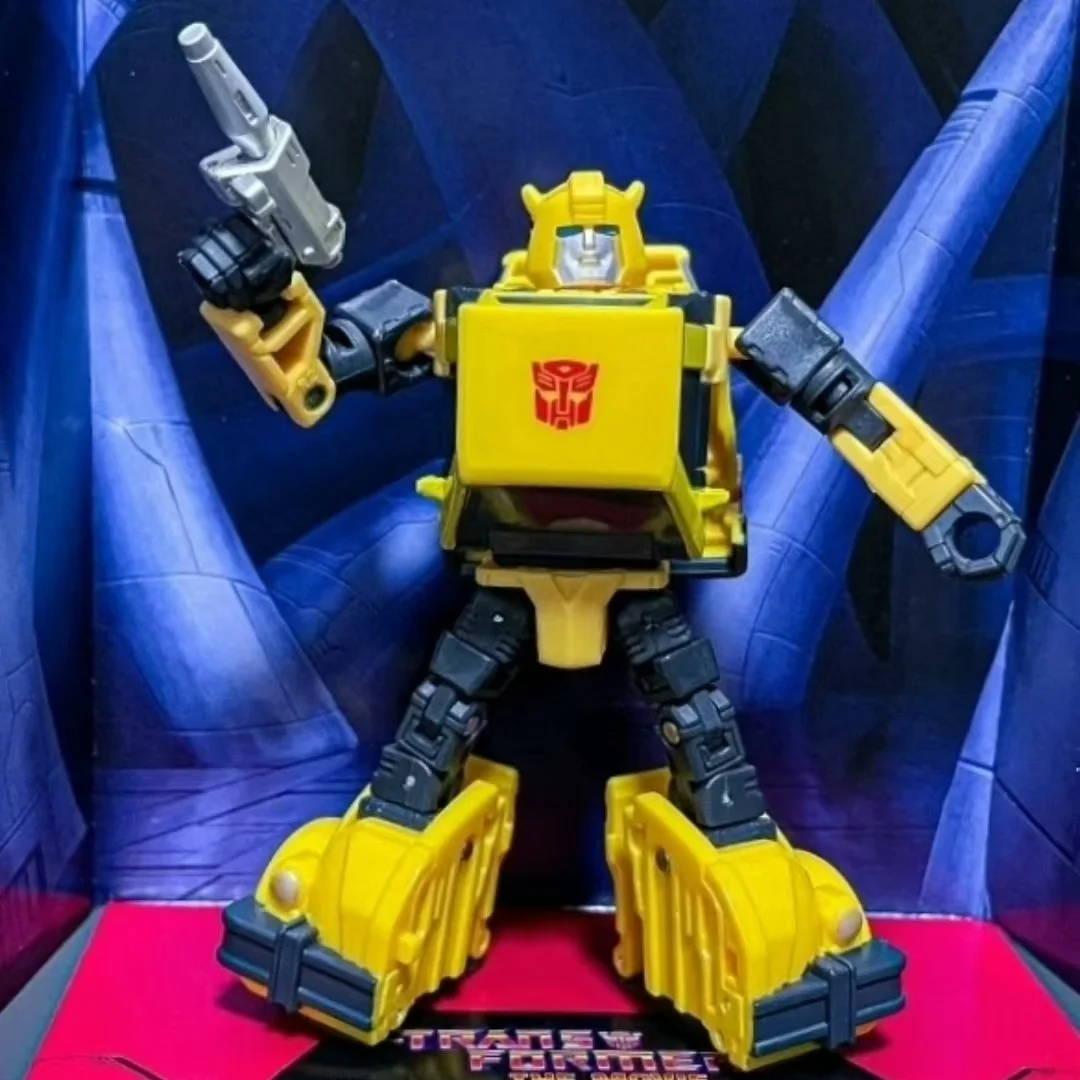 In Stock Transformer Studio Series SS-86 29 Bumblebee G1 Movie Cartoon Action Figure Anime Movable Robot Popular Collectible Toy
In Stock Transformer Studio Series SS-86 29 Bumblebee G1 Movie Cartoon Action Figure Anime Movable Robot Popular Collectible Toy