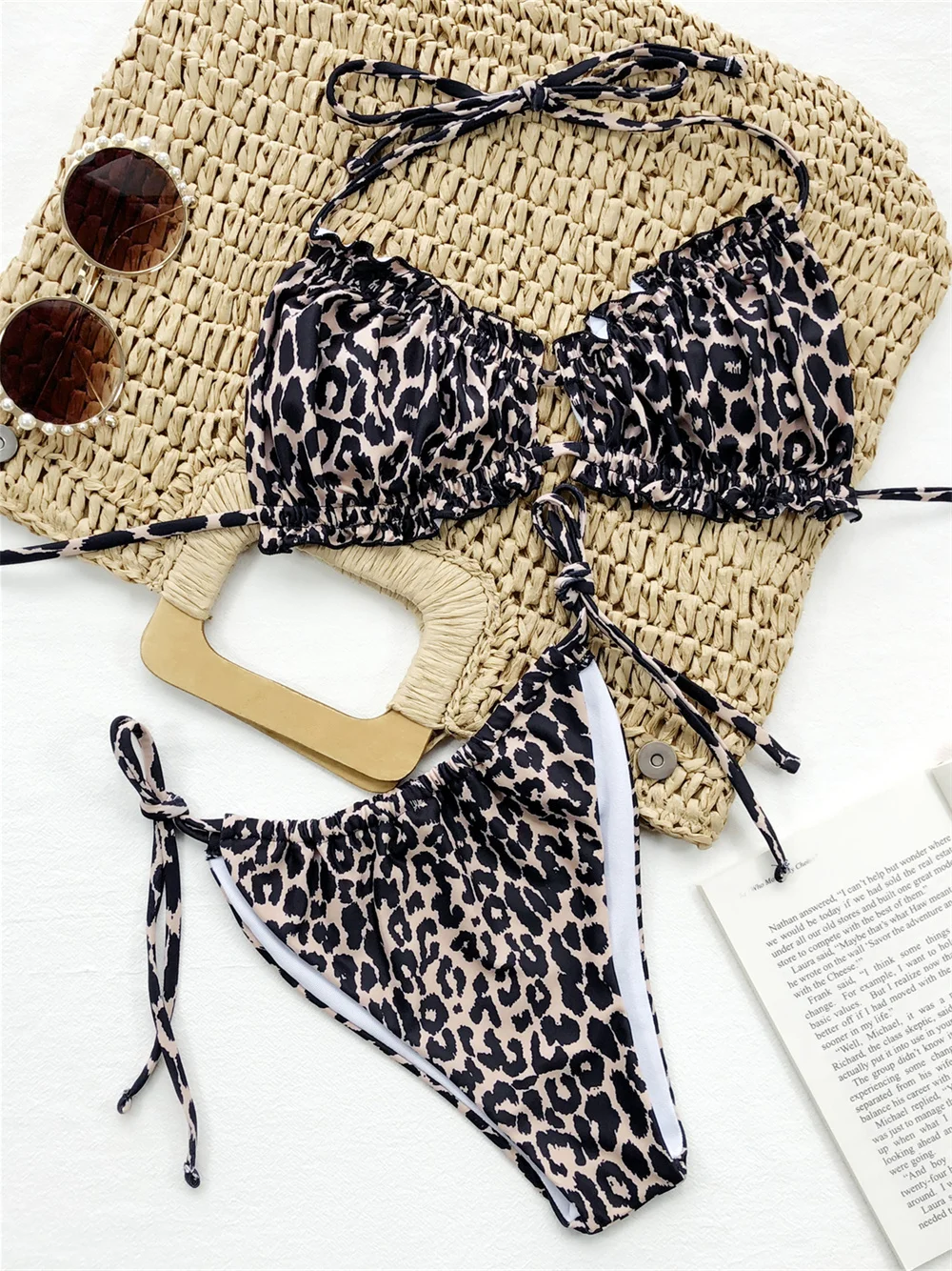 Leopard Bikini Halter String Push Up Ruffled Bandeau Swimsuit Extreme Backless Swimwear Women Bathing Suit Beach Swiming Biquini
Leopard Bikini Halter String Push Up Ruffled Bandeau Swimsuit Extreme Backless Swimwear Women Bathing Suit Beach Swiming Biquini