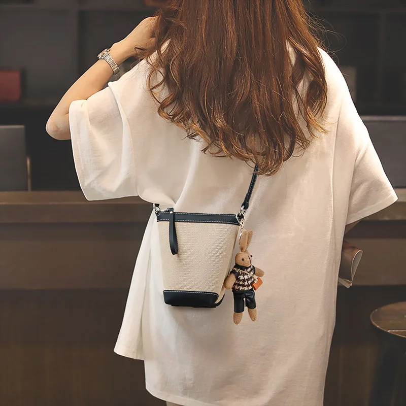 Crossbody Canvas Bucket Bag for Women, Luxury Lightweight Small Bag, Autumn and Winter, 2024
Crossbody Canvas Bucket Bag for Women, Luxury Lightweight Small Bag, Autumn and Winter, 2024