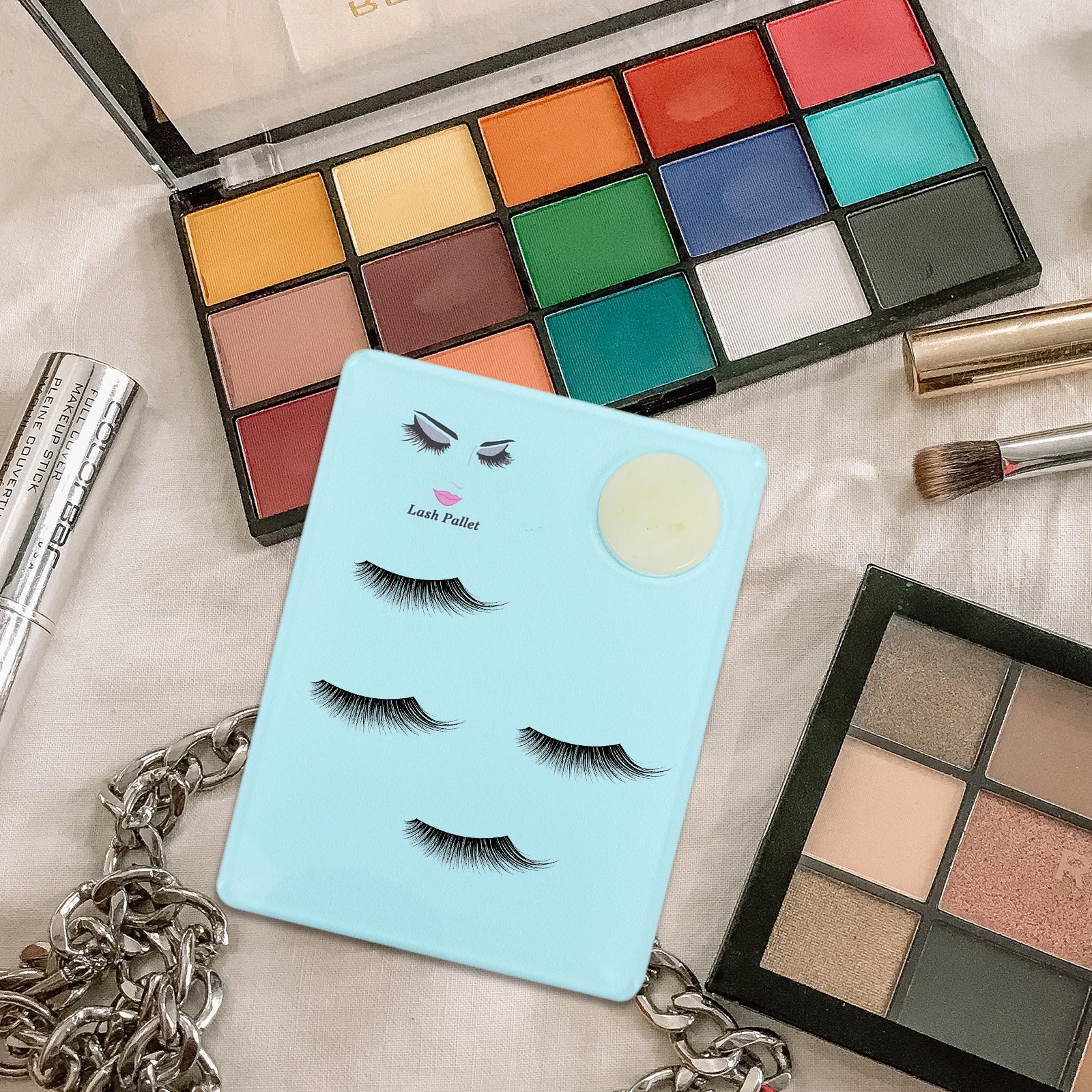 Lash Extension Holder Acrylic Pallet with Stone Reduce Application Time Evenly Arrange Identify Individual Eyelashes
Lash Extension Holder Acrylic Pallet with Stone Reduce Application Time Evenly Arrange Identify Individual Eyelashes