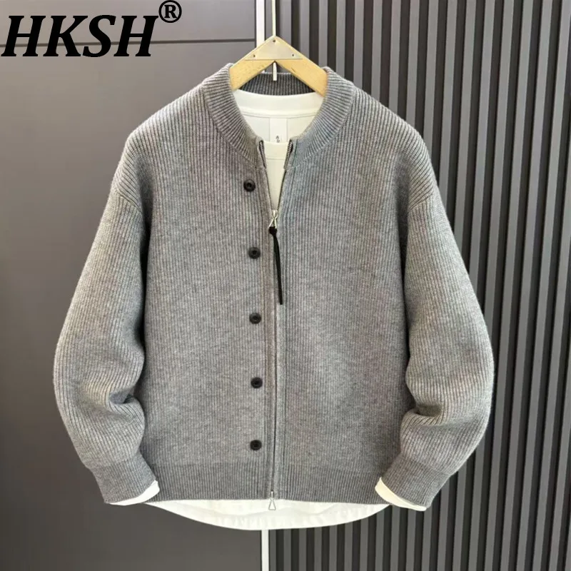 HKSH весна осень новый мужской прилив High Street модный кардиган свитер пальто нишевый шикарный повседневный вязаный топ с длинными рукавами Ins HK12455
HKSH весна осень новый мужской прилив High Street модный кардиган свитер пальто нишевый шикарный повседневный вязаный топ с длинными рукавами Ins HK12455