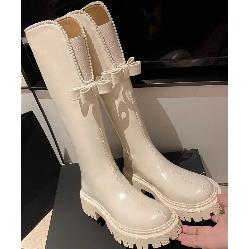 2026 New Long Boot Women's Fashion High-top Knight Boots for Autumn and Winter 2026,Knee-high V-neck Pearl Bow Women's Shoes
2026 New Long Boot Women's Fashion High-top Knight Boots for Autumn and Winter 2026,Knee-high V-neck Pearl Bow Women's Shoes