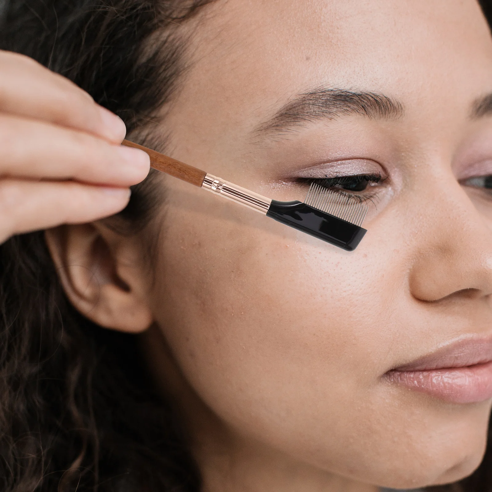 Precision Eyebrow Comb and Brush Metal Eyelash Separator Durable Easy Clean Grooming Tool for Women Eye Lash Brushes
Precision Eyebrow Comb and Brush Metal Eyelash Separator Durable Easy Clean Grooming Tool for Women Eye Lash Brushes