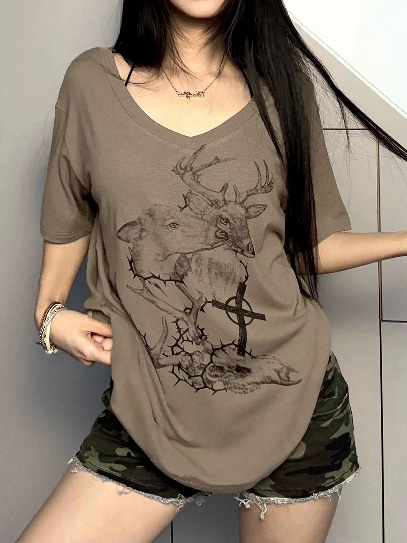 Sweetown Fashion Causal Animal Print Loose Chic Women T-Shirts V-Neck Trendy Simple Y2k Basic Summer Short Sleeve Blouses
Sweetown Fashion Causal Animal Print Loose Chic Women T-Shirts V-Neck Trendy Simple Y2k Basic Summer Short Sleeve Blouses