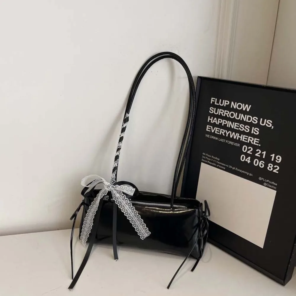 Solid Color French Stick Handbag Bow Ribbon High Quality Silver PU Shoulder Bag Waterproof Korean Style Cylinder Underarm Bags
Solid Color French Stick Handbag Bow Ribbon High Quality Silver PU Shoulder Bag Waterproof Korean Style Cylinder Underarm Bags