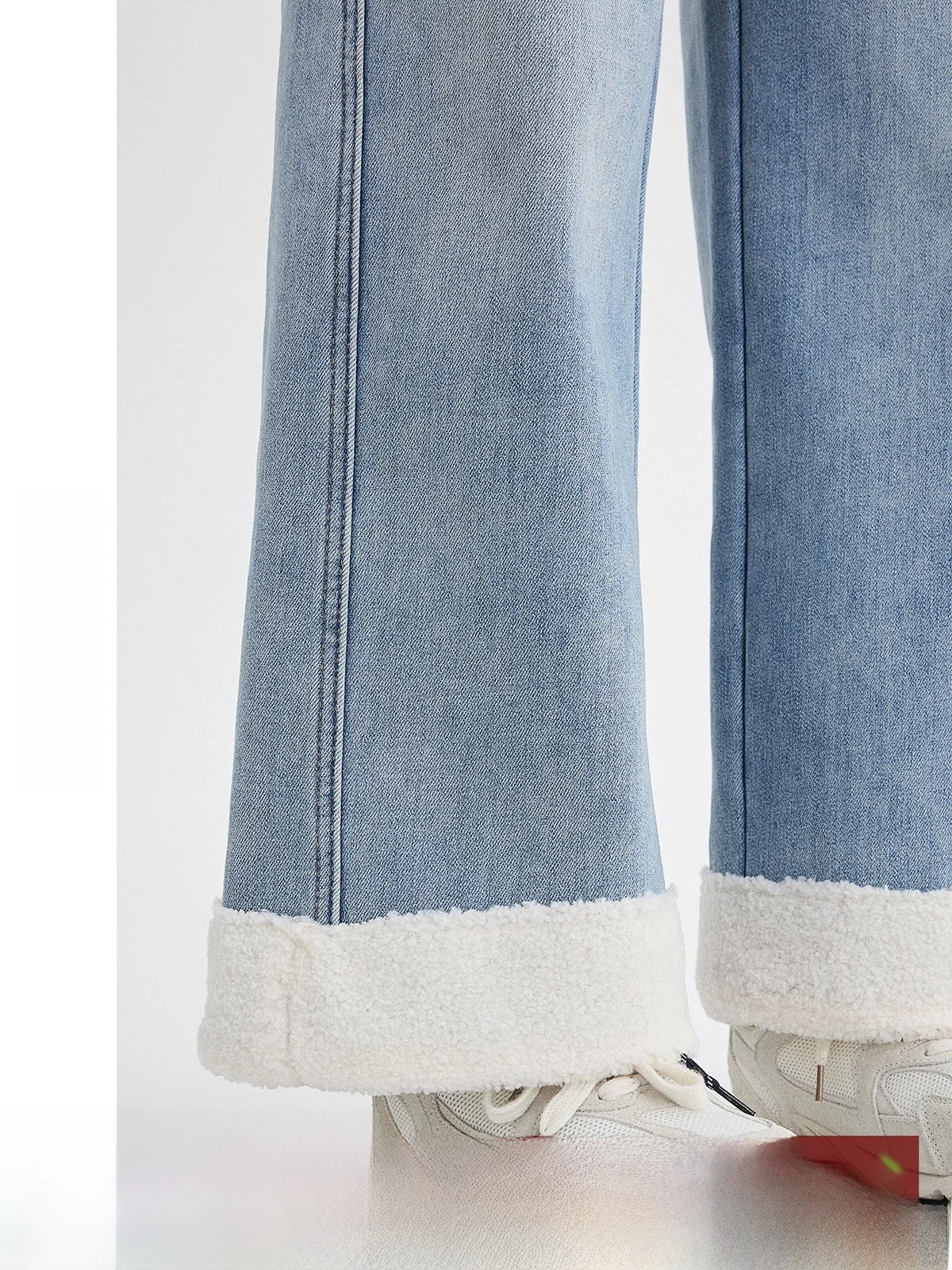 High Waist Wide Leg Denim Jeans Women's Winter New Style Fleece Lined Loose Fit Patchwork Casual Straight Leg Trousers
High Waist Wide Leg Denim Jeans Women's Winter New Style Fleece Lined Loose Fit Patchwork Casual Straight Leg Trousers