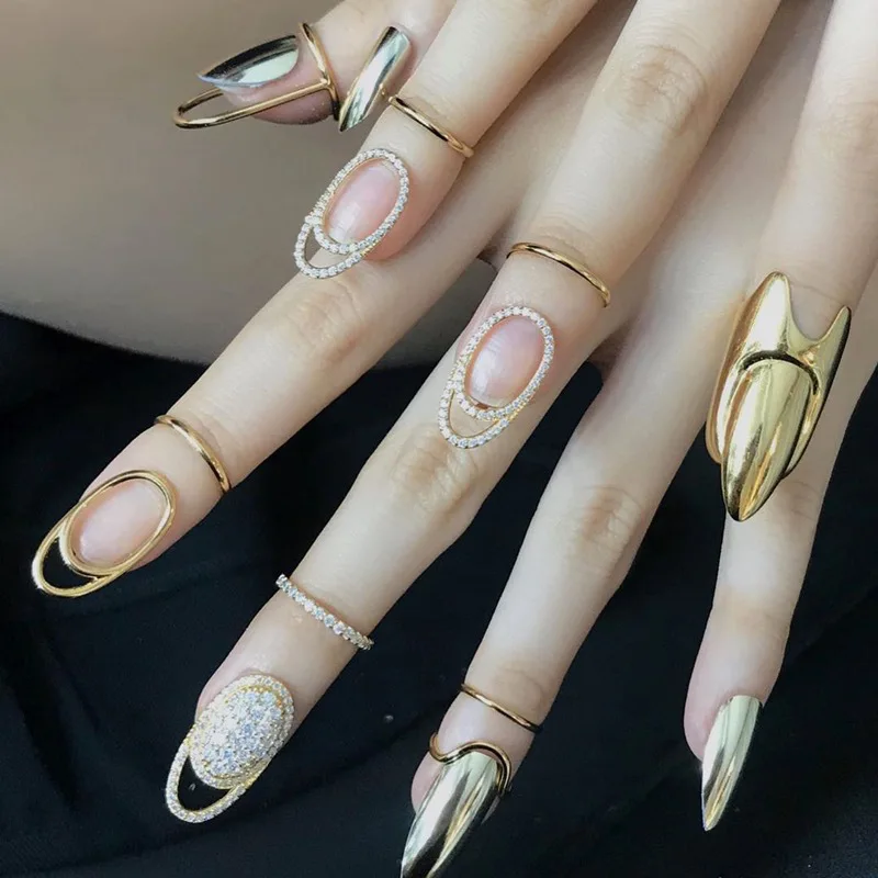 Jennie's same blackpink fingertip nail ring female Korean fashion nail set accessories
Jennie's same blackpink fingertip nail ring female Korean fashion nail set accessories