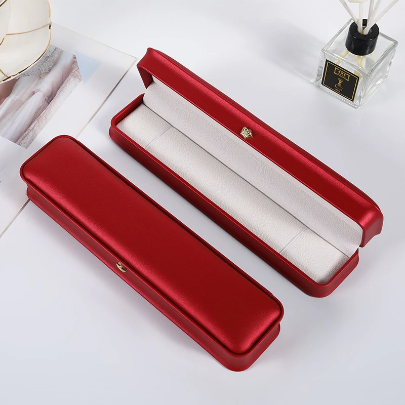 New Long Chain Necklace Gift Box Jewelry Pendant Display Box For Valentine's Day Gifts Storage Display Jewelry Case Leather 2022
New Long Chain Necklace Gift Box Jewelry Pendant Display Box For Valentine's Day Gifts Storage Display Jewelry Case Leather 2022