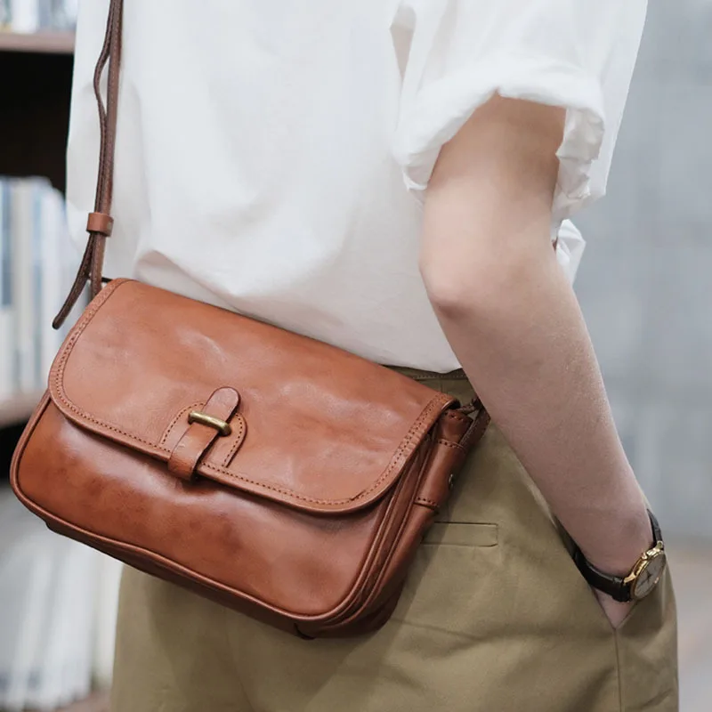 Genuine Leather Women Small Square Bag Retro Cowhide Crossbody Bag Daily Commute Shoulder Handbag for Office Travel
Genuine Leather Women Small Square Bag Retro Cowhide Crossbody Bag Daily Commute Shoulder Handbag for Office Travel