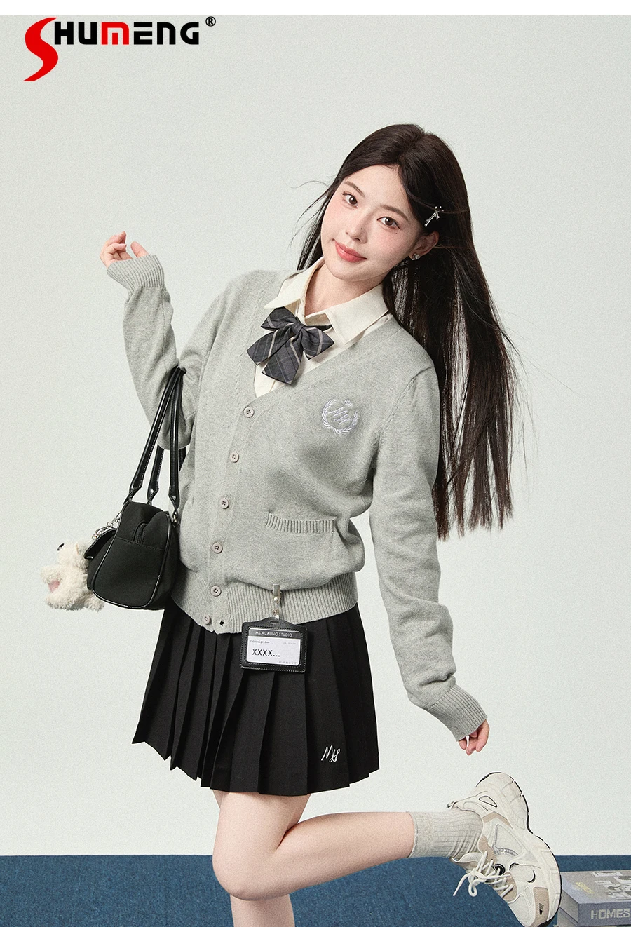 Korean Sweet Preppy Style Knitted Sweaters V-neck Long-sleeved Single-breasted Embroidered Loose Versatile Cardigans Tops Women
Korean Sweet Preppy Style Knitted Sweaters V-neck Long-sleeved Single-breasted Embroidered Loose Versatile Cardigans Tops Women