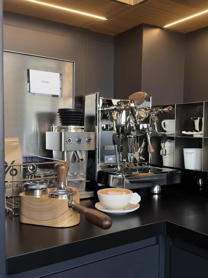 Coffee Maker,3035A Concentration E61 Brewing Head, Dual Boiler 15 Bar Vibration Pump
Coffee Maker,3035A Concentration E61 Brewing Head, Dual Boiler 15 Bar Vibration Pump