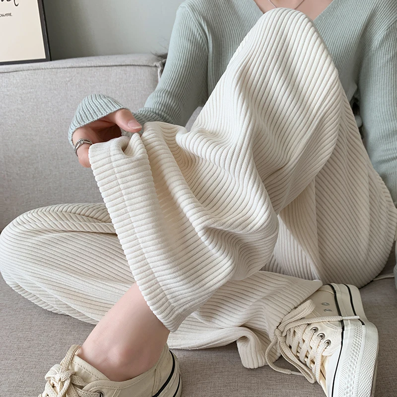 Thickened Chenille Ouyang Fleece Wide Leg Pants 2023 Autumn/Winter High Waist Draping Small Casual Straight Leg Pants Wide Leg
Thickened Chenille Ouyang Fleece Wide Leg Pants 2023 Autumn/Winter High Waist Draping Small Casual Straight Leg Pants Wide Leg