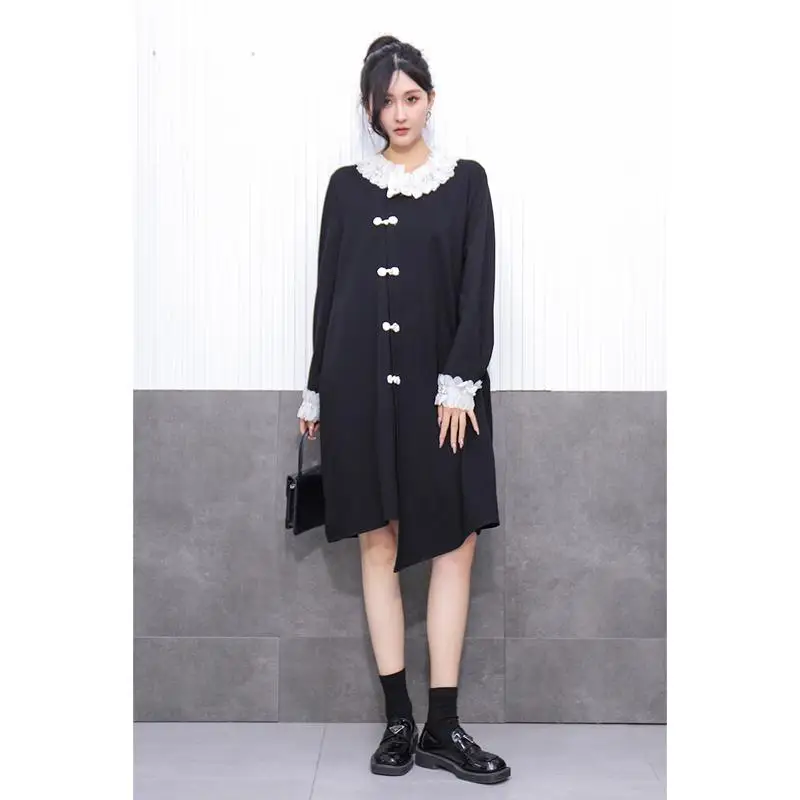 SuperAen Retro Niche Design 2025 Spring New Dress Women's Three-dimensional Lace National Style Buckle Loose Long Dress
SuperAen Retro Niche Design 2025 Spring New Dress Women's Three-dimensional Lace National Style Buckle Loose Long Dress