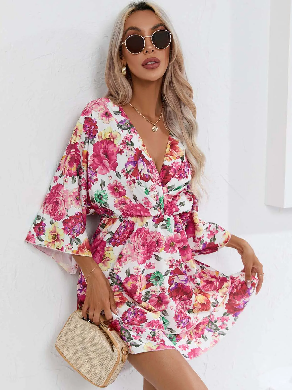 Ladies Dress Superior Quality Summer Thin Waist Deep V Neck Flare Sleeve Chiffon Dresses Vestidos Dropshipping
Ladies Dress Superior Quality Summer Thin Waist Deep V Neck Flare Sleeve Chiffon Dresses Vestidos Dropshipping