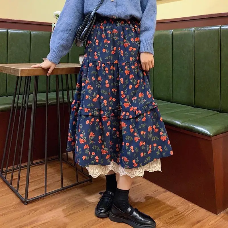 Spring 2023 New Vintage Lace Edge Floral Skirt Draped High-waisted Mid Length A-line Skirt Female Loose Versatile Skirts
Spring 2023 New Vintage Lace Edge Floral Skirt Draped High-waisted Mid Length A-line Skirt Female Loose Versatile Skirts