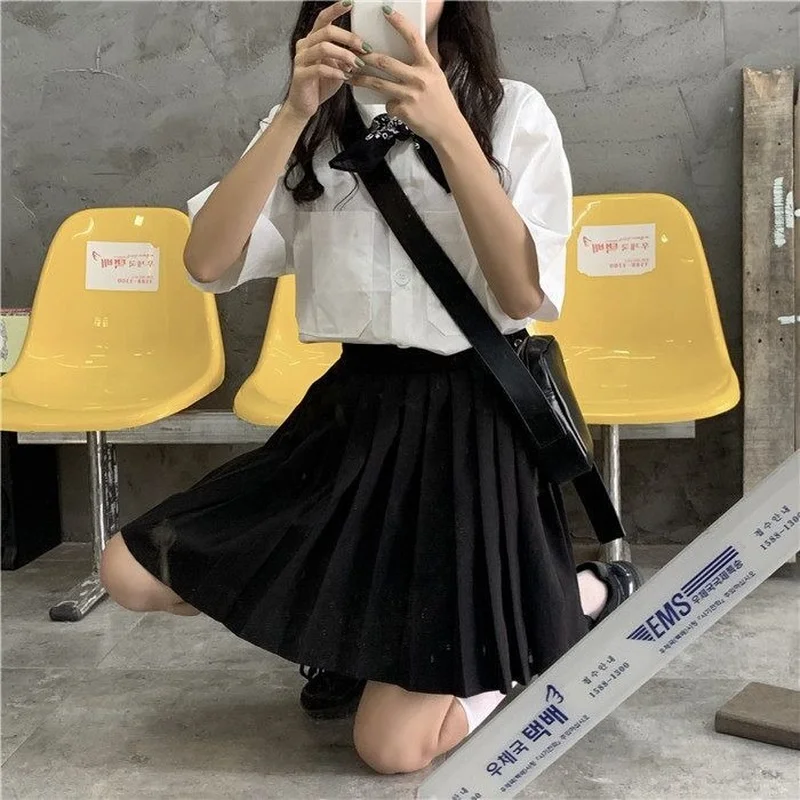 Pleated Skirts Women Simple Preppy Sweet Girls Pure All-match Mini S-4XL Prevalent Teenager Japanese Style Faldas New Design Ins
Pleated Skirts Women Simple Preppy Sweet Girls Pure All-match Mini S-4XL Prevalent Teenager Japanese Style Faldas New Design Ins