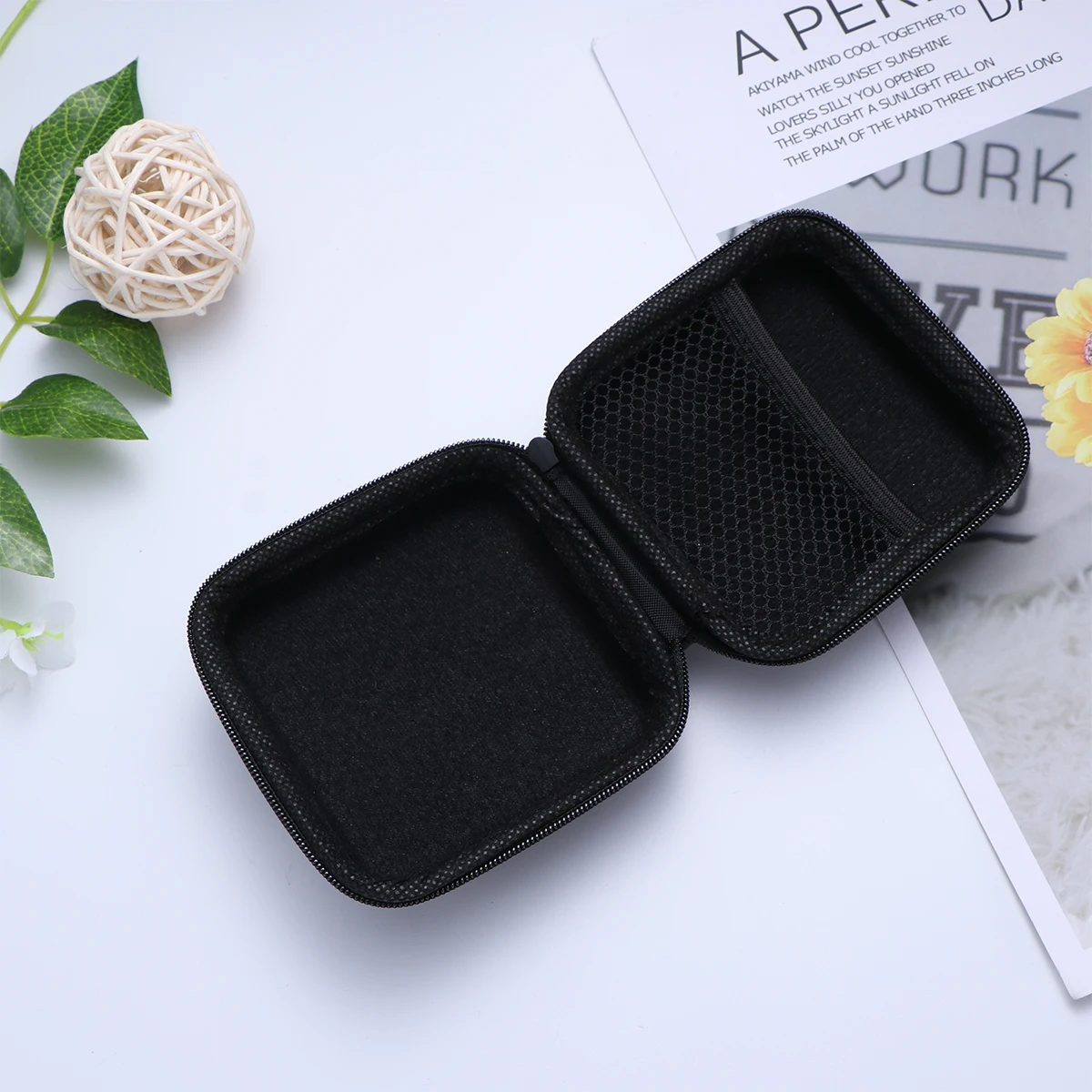 Eva Watch Case Zipper Waterproof Dustproof Storage Box Multifunctional Sunglass Eyeglasses Holder Compact Organizer For Handbag
Eva Watch Case Zipper Waterproof Dustproof Storage Box Multifunctional Sunglass Eyeglasses Holder Compact Organizer For Handbag