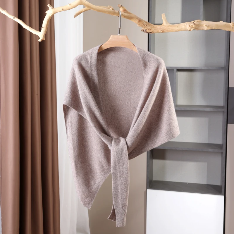 Женская 100% шерсть, нерегулярная треугольная вязаная элегантная шаль, теплый осенне-зимний шарф с завязками, однотонный жилет со скошенной кромкой 
Женская 100% шерсть, нерегулярная треугольная вязаная элегантная шаль, теплый осенне-зимний шарф с завязками, однотонный жилет со скошенной кромкой