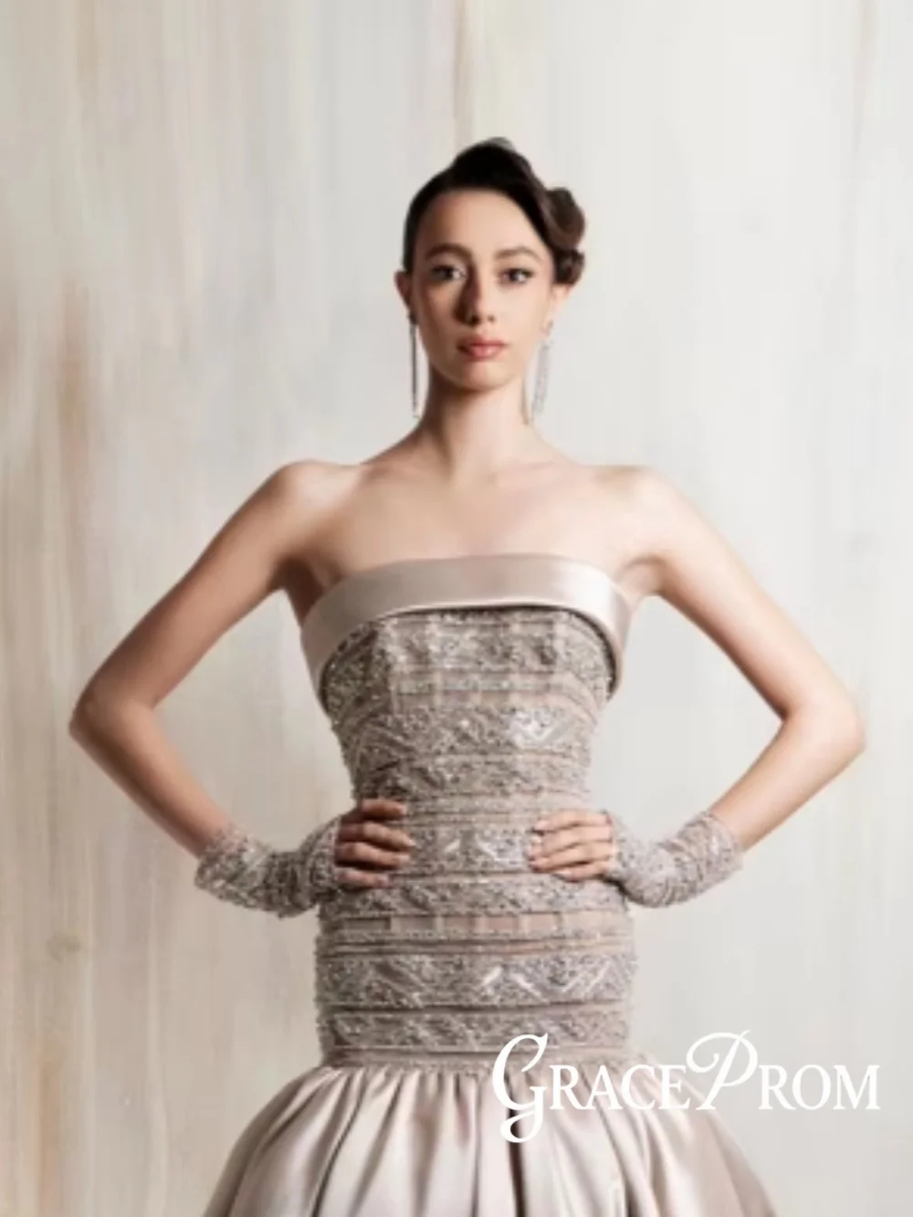 Luxury Beaded Satin Evening Dress Elegant Strapless Mother of Bride Dresses For Wedding Customized Sleeveless Red Carpet Gowns
Luxury Beaded Satin Evening Dress Elegant Strapless Mother of Bride Dresses For Wedding Customized Sleeveless Red Carpet Gowns