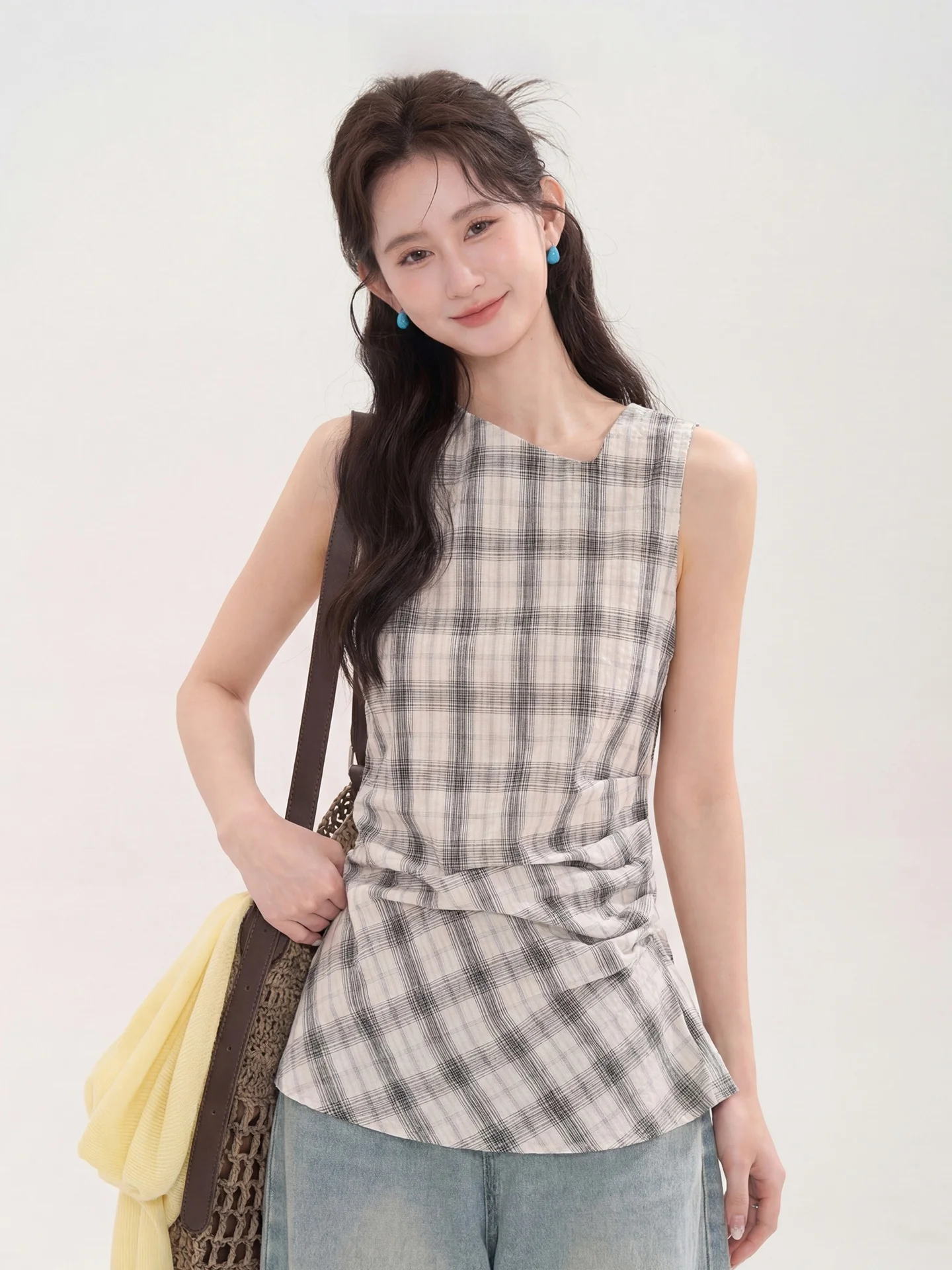 Heme Holiday Travel Plaid Sleeveless Shirt Women's Summer Top Sweet Style Slim Fit Cotton Polyester Blend Regular Length
Heme Holiday Travel Plaid Sleeveless Shirt Women's Summer Top Sweet Style Slim Fit Cotton Polyester Blend Regular Length