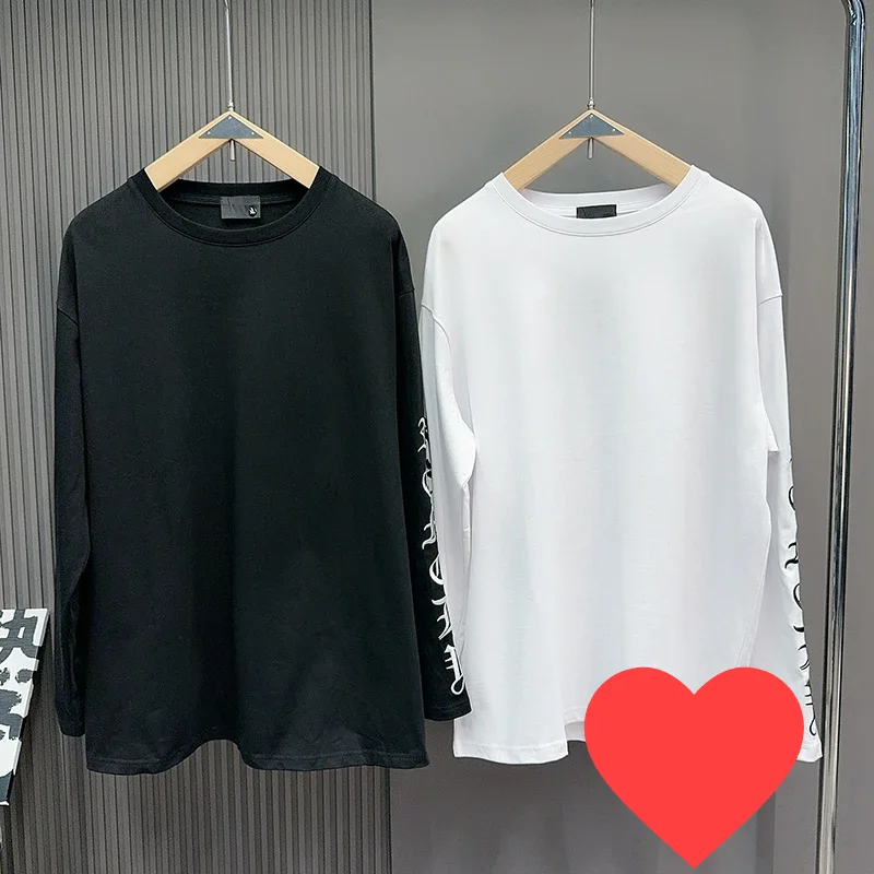 Long Sleeve Embroidery Gothic Sanskrit Letters Logo T Shirt Men Women American Loose Retro High Street Black Whire T-shirts Tops
Long Sleeve Embroidery Gothic Sanskrit Letters Logo T Shirt Men Women American Loose Retro High Street Black Whire T-shirts Tops