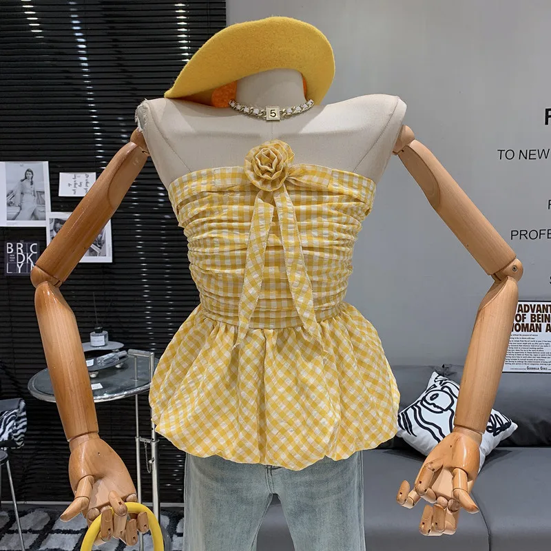 Small fresh Sweet retro plaid design Tight and slimming fashionable versatile off shoulder wrap chest top shirt
Small fresh Sweet retro plaid design Tight and slimming fashionable versatile off shoulder wrap chest top shirt
