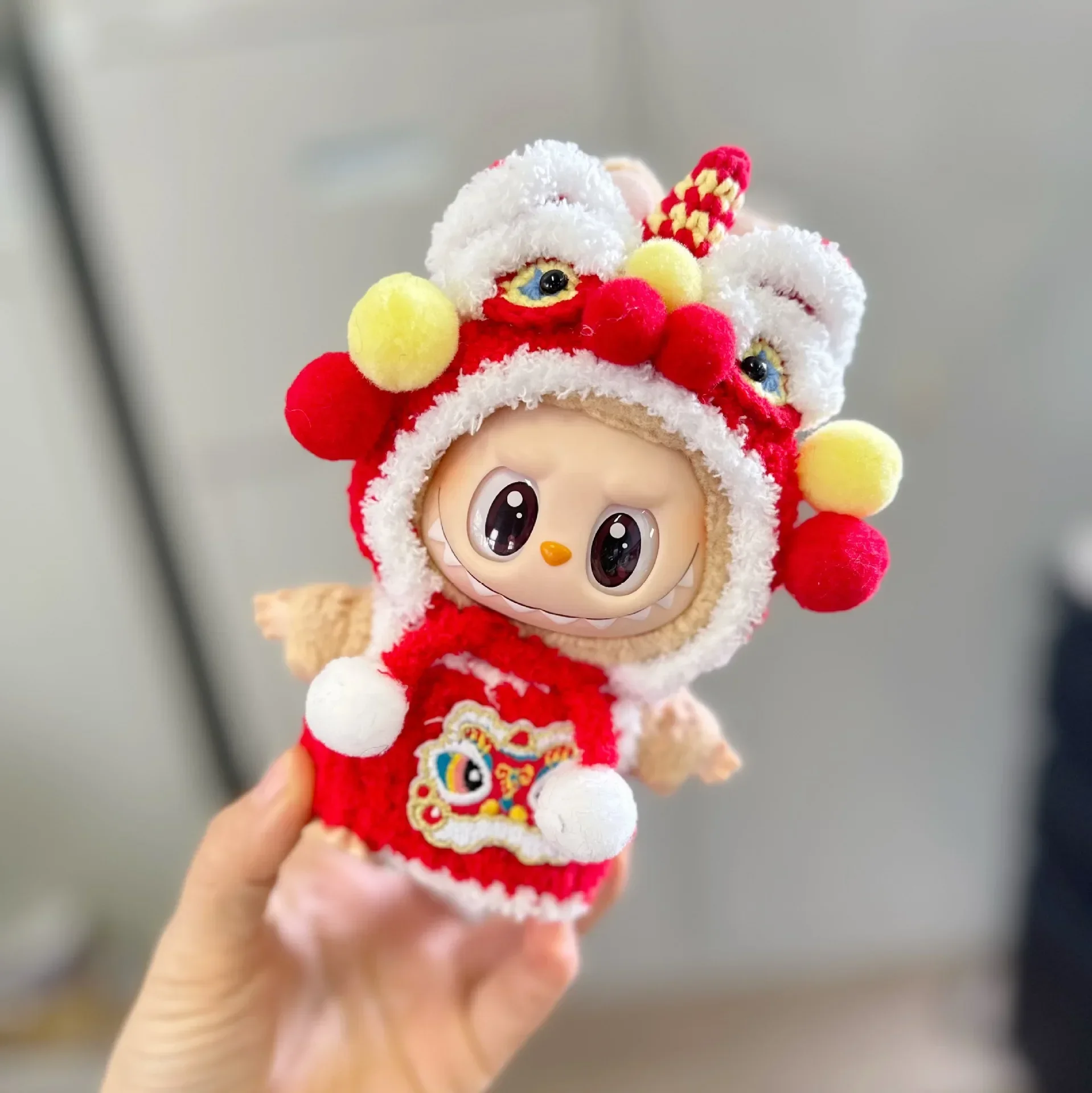 2025 New Year Labubu Clothes Festive Pure Handmade Lion Dance Suit Labubu Doll Clothes
2025 New Year Labubu Clothes Festive Pure Handmade Lion Dance Suit Labubu Doll Clothes