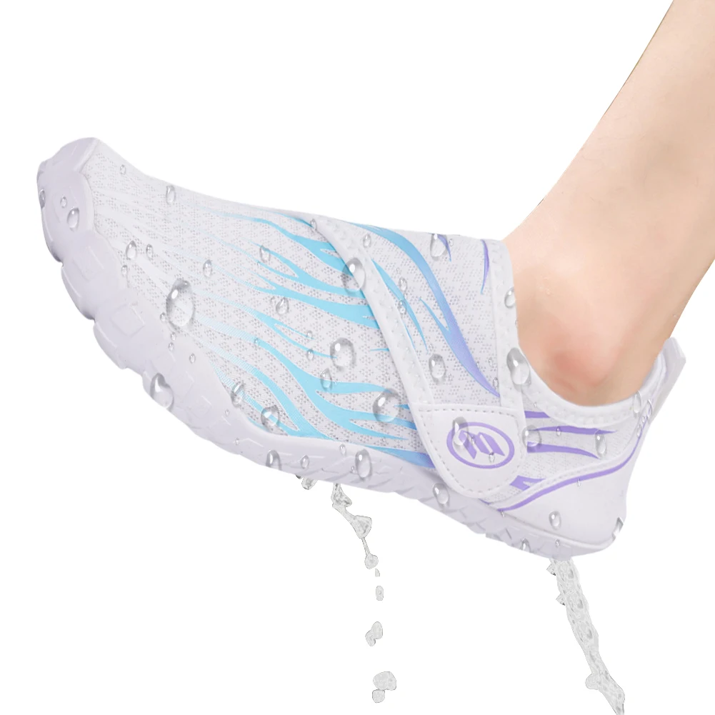 Unisex Water Shoes Lightweight Aqua Shoes Breathable Casual Wading Shoes Hook and Loop Fastener Mesh Swim Shoes for Water Sports
Unisex Water Shoes Lightweight Aqua Shoes Breathable Casual Wading Shoes Hook and Loop Fastener Mesh Swim Shoes for Water Sports