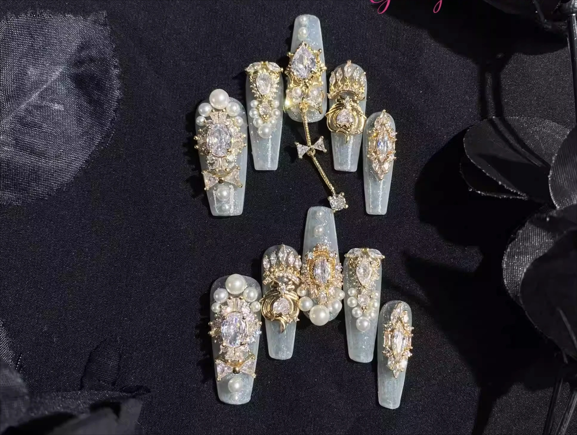 Hand-worn Manicure Reuse Advanced Sense Heavy Industry Wedding Nail Chain Gold Nail Piece Custom Products
Hand-worn Manicure Reuse Advanced Sense Heavy Industry Wedding Nail Chain Gold Nail Piece Custom Products