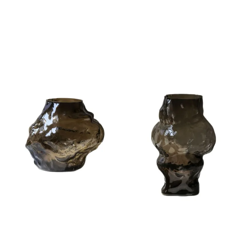 Retro coffee-colored special-shaped glass vase, flower arrangement device on the desktop of the living room and bedroom
Retro coffee-colored special-shaped glass vase, flower arrangement device on the desktop of the living room and bedroom