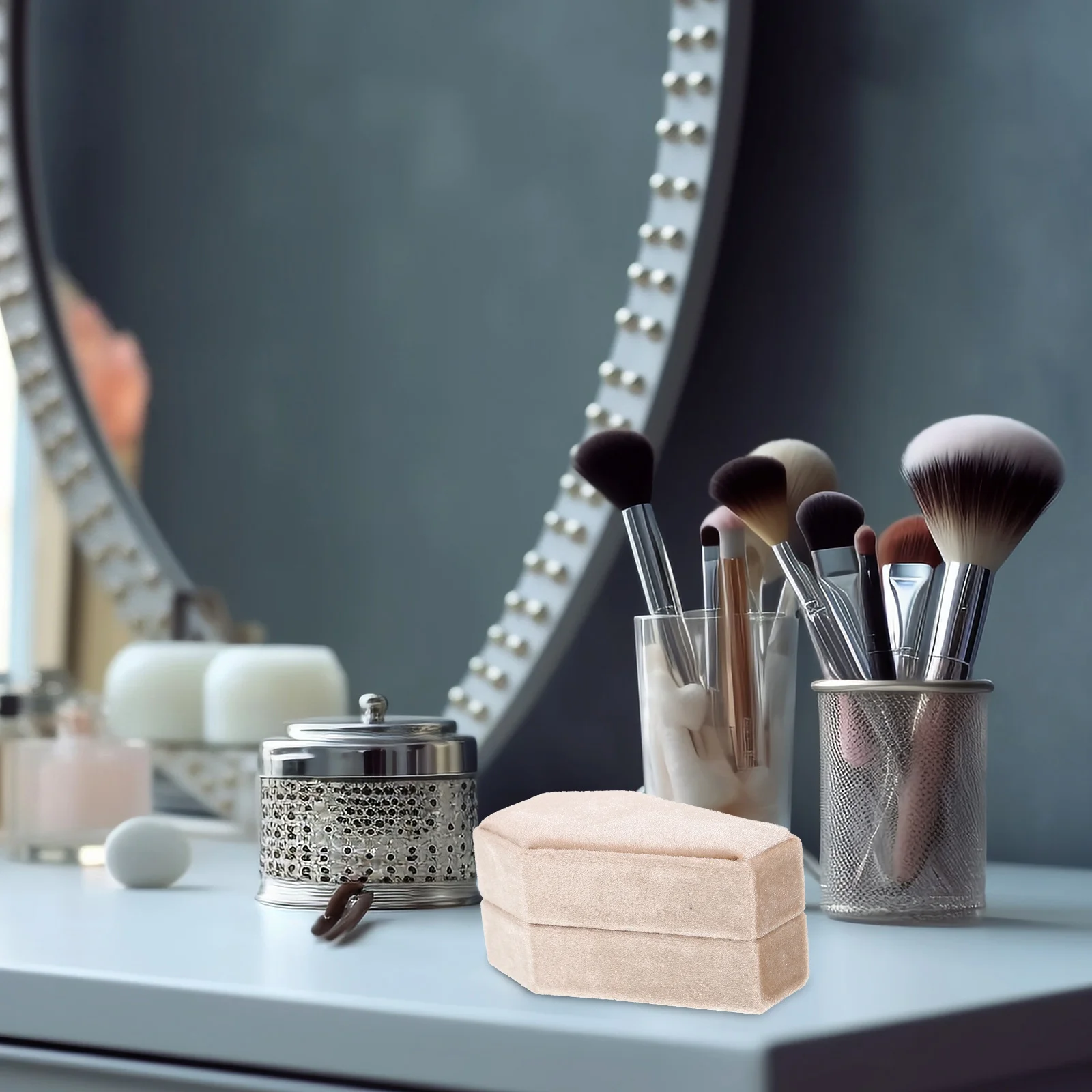 Шкатулка для драгоценностей в готическом стиле на Хэллоуин, чехол для хранения ожерелья, колец, сережек, органайзер, шкатулка для драгоценностей, органайзер, контейнер для безделушек
Шкатулка для драгоценностей в готическом стиле на Хэллоуин, чехол для хранения ожерелья, колец, сережек, органайзер, шкатулка для драгоценностей, органайзер, контейнер для безделушек